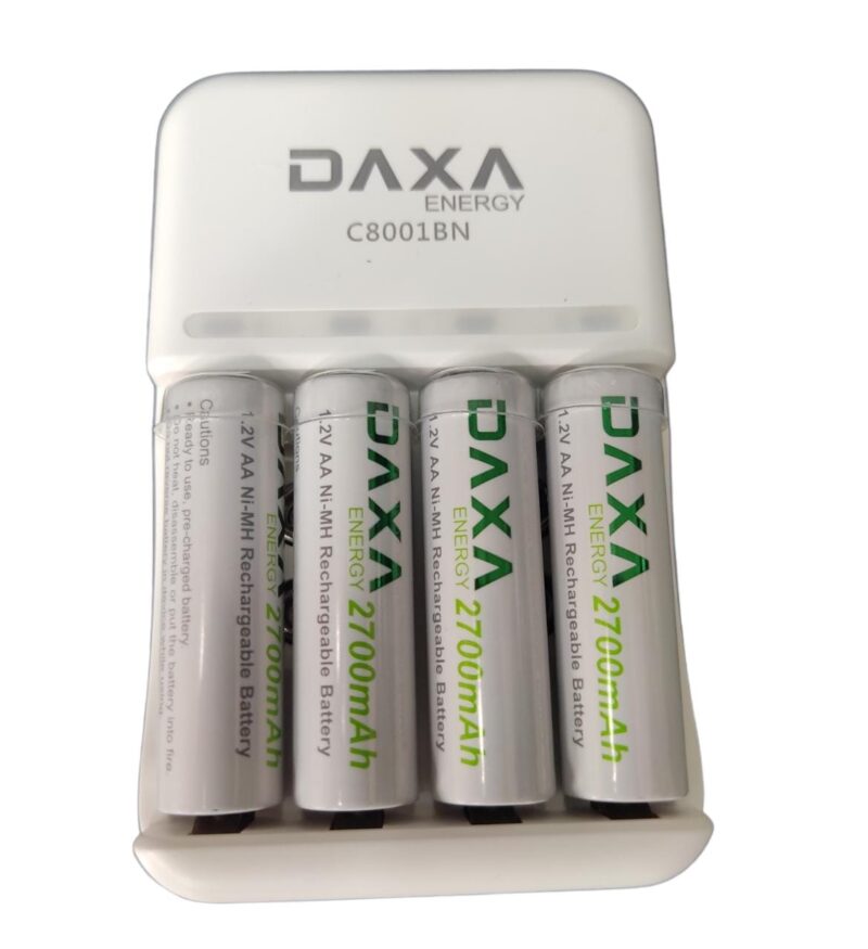 Cargador DAXA C8001BN + 4 baterías recargables AA 2700mAh